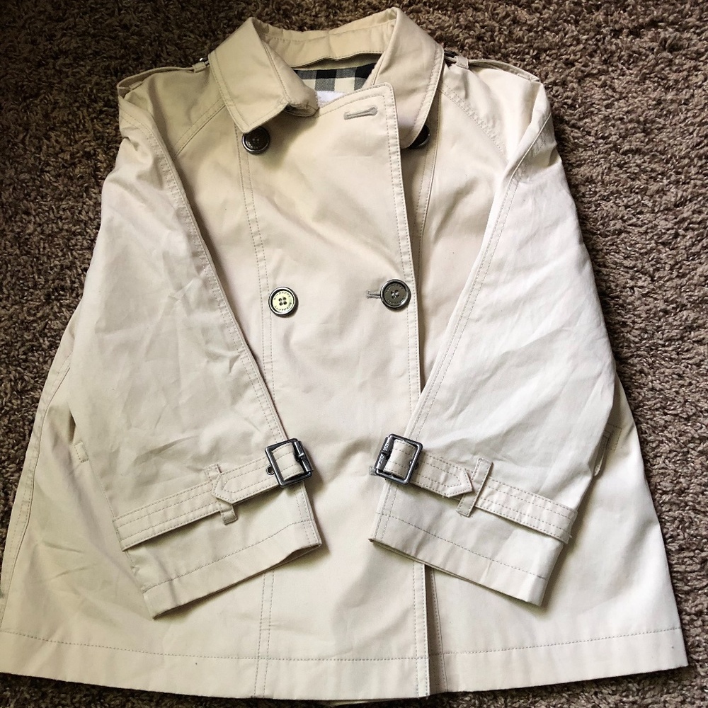 Girl's Burberry Trench Coat
